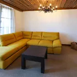 Hotel Leshten Hotel *