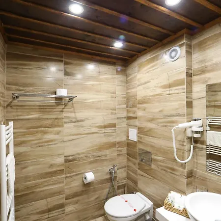 Hotel Leshten * Leshten