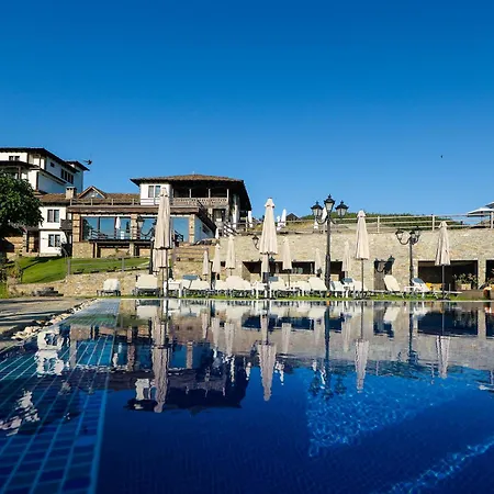 Hotel Leshten Hotel *