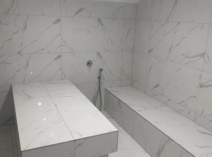 Hotel Leshten Leshten