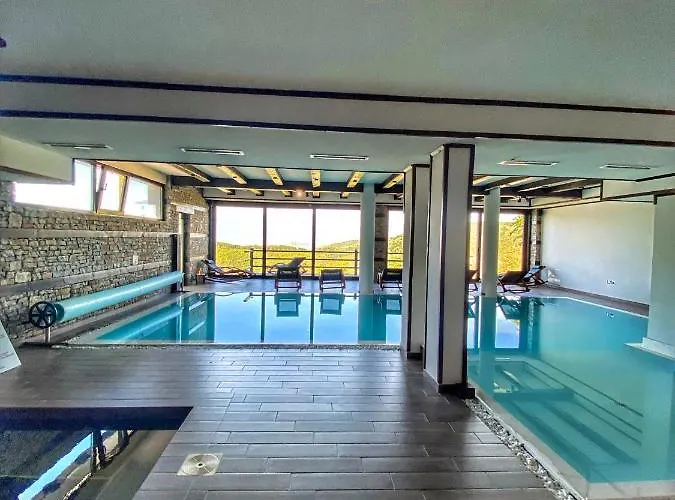 Hotel Leshten Hotel *