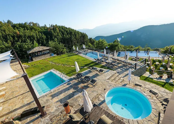 Hotel Leshten Hotel *